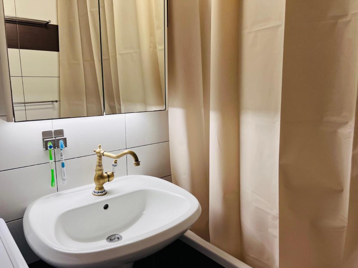 PUY Apartment For Special Getaway Rose מראה חיצוני תמונה