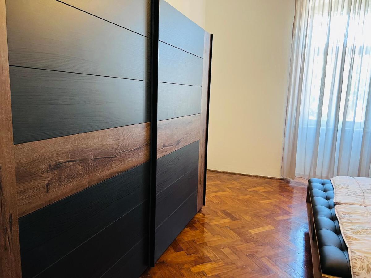 PUY Apartment For Special Getaway Rose מראה חיצוני תמונה